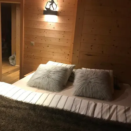 Huskie's Chalet * 莫尔金斯